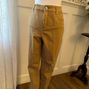 Chico’s So Slimming Girlfriend Ankle  pants size 1.5.